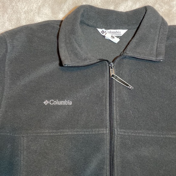 L Columbia zip-up - Picture 2 of 2
